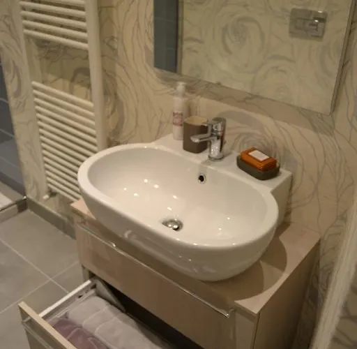 Opera 19 Luxury